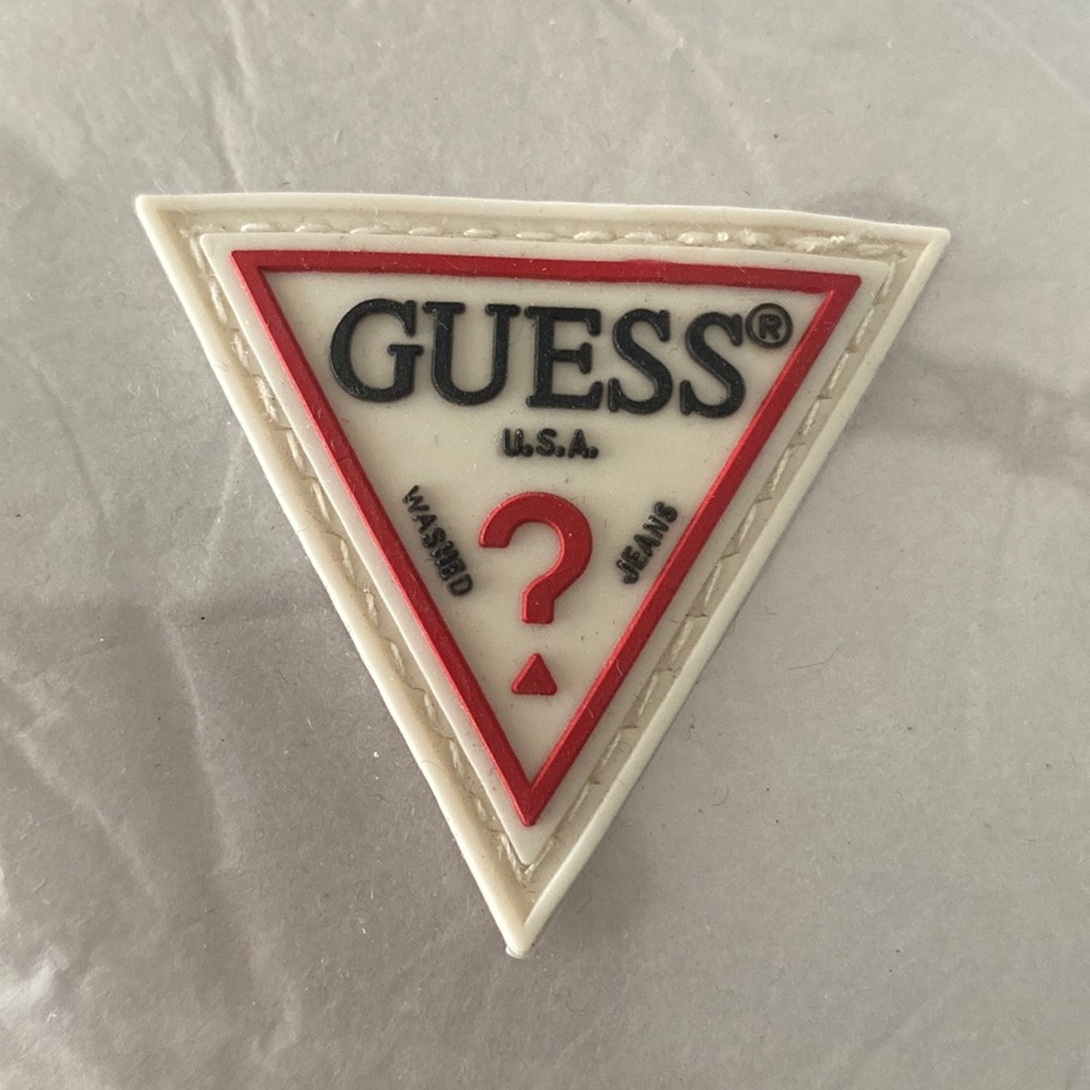 Guess Los Angelos Fannie pack.
